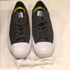 NIB Converse Chuck Taylor Men’s 9.5 Women’s 11.5